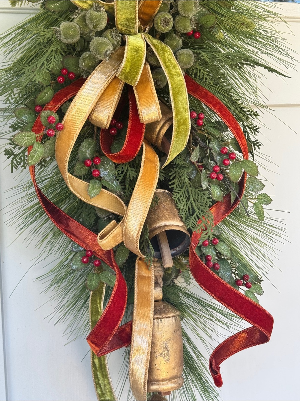 Long Needle Pine, Cedar & Holly Winter Wreath - Picture 3 of 6